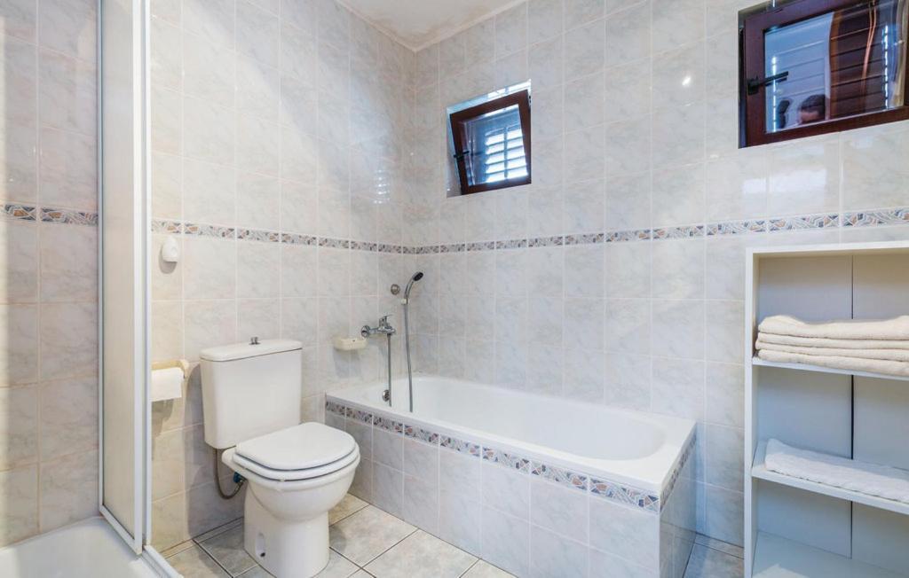 Apartman Jadranovo Luaran gambar
